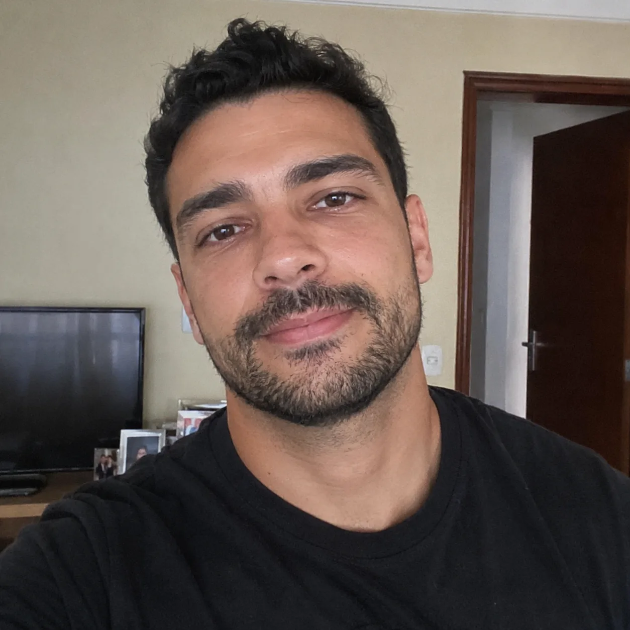 Marcos R.